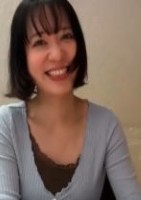 デカ乳輪と太ももがえっちな4年の女先..